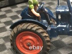 Britains Vintage 1948 Fordson Major Farm Tractor Rubber Tyres